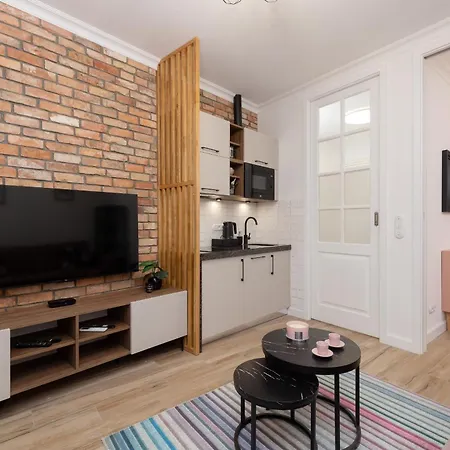 Beautiful & Stylish Dietla With Air Conditioning By Renters