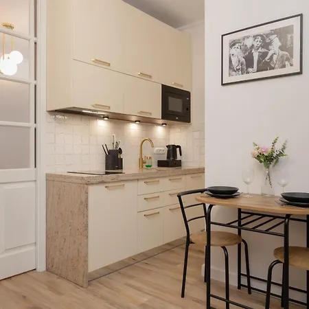 Apartment Beautiful & Stylish Dietla With Air Conditioning By Renters Krakow
