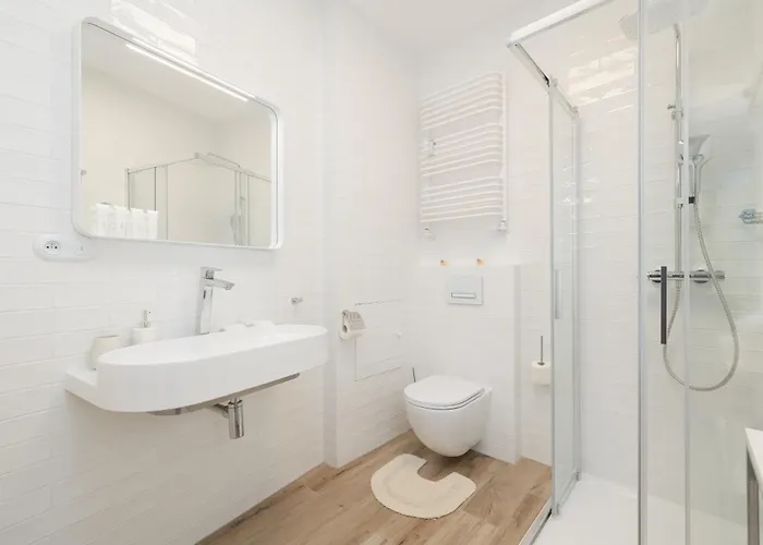 Beautiful & Stylish Dietla With Air Conditioning By Renters Apartment Krakow