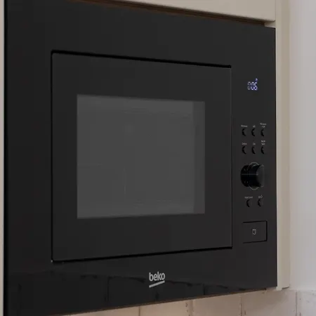 Beautiful & Stylish Dietla With Air Conditioning By Renters Daire