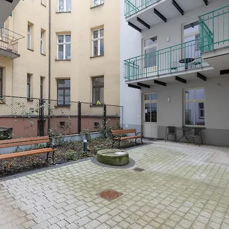 Beautiful & Stylish Dietla With Air Conditioning By Renters Апартаменты